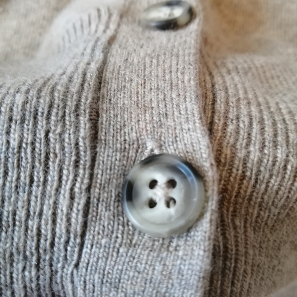 Aritizia Talula Angora and Cashmere Oversized Neutral Cozy Cardigan Size XXS - Picture 11 of 16